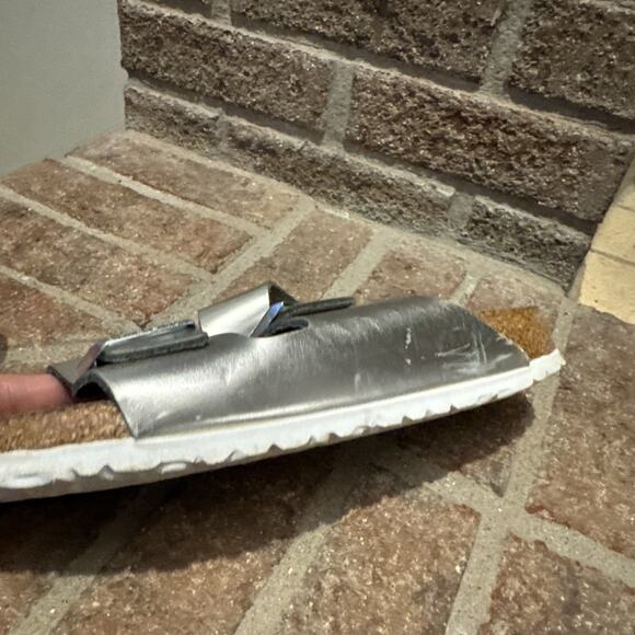 Birkenstock Arizona Silver Leather Soft Footbed Size 10-10.5 - Picture 15 of 16